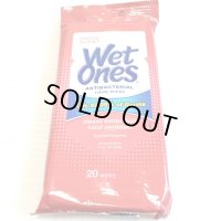 WET ONES ウエットティッシュ レッド