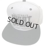 CALIFOGRIFO WESTCOAST SNAPBACK CAP ライトグレー/ブラック