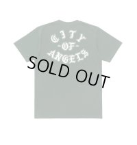 BORN X RAISED CITY OF ANGELS TEE グリーン