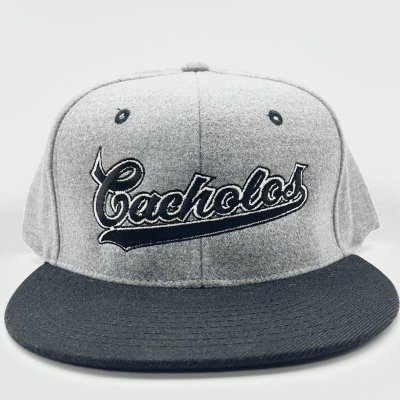 画像1: Cacholos Signature Snapback Cap ブラック/ライトグレー