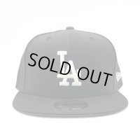 NEWERA Dodgers SNAPBACK CAP ブラック/ホワイト