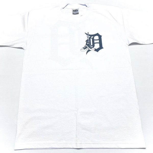 画像2: INFLUENCE ERA DETROIT CHUCKS TEE (2)