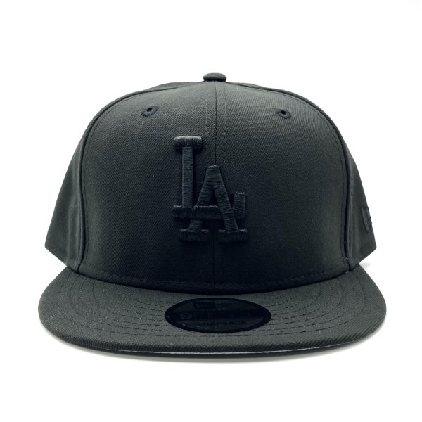 画像1: NEWERA Dodgers SNAPBACK CAP ブラックアウト (1)